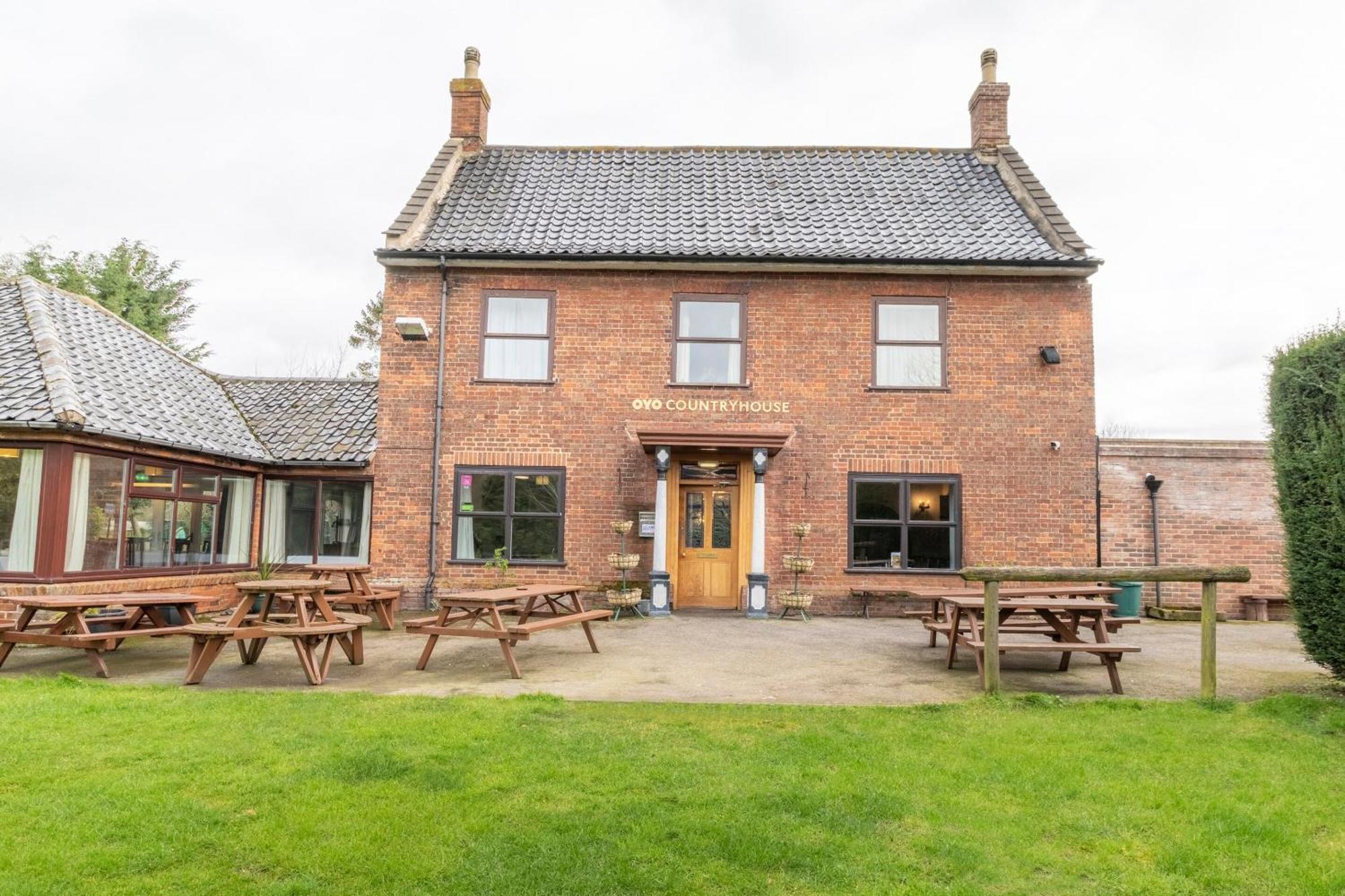 Oyo Elm Farm Country House, Norwich Airport Horsham St Faith Kültér fotó